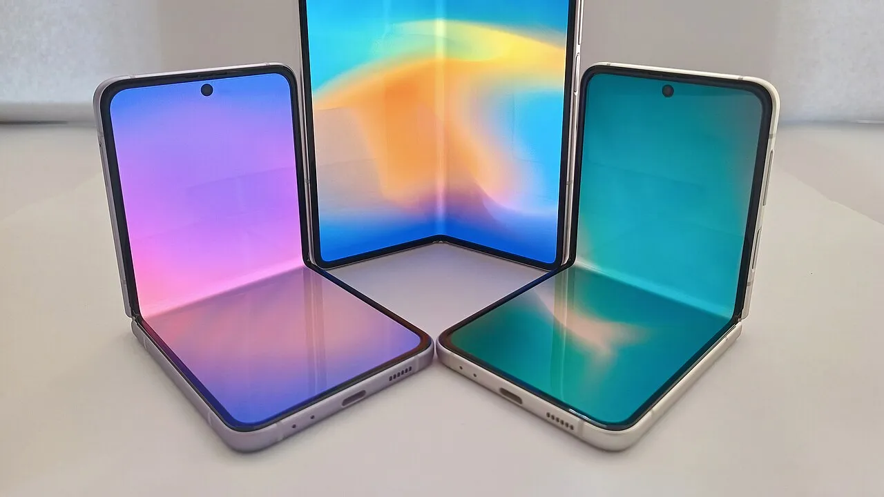 iPhone Duo, iPhone Lipat Pertama Apple, Bisa Dipesan 16 Oktober